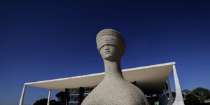STF forma maioria para manter diretor-geral da PF afastado