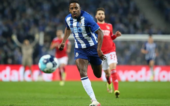 Confira as principais características de Wilson Manafá, mais um alvo do Botafogo para 2024 Confira as principais características de Wilson Manafá, mais um alvo do Botafogo para 2024