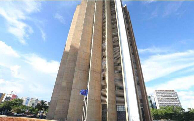 Sede da Caixa Econômica Federal, em Brasília: Caixa tem feito coletivas de imprensa sobre auxílio emergencial, mas espaço para jornalistas vem diminuindo
