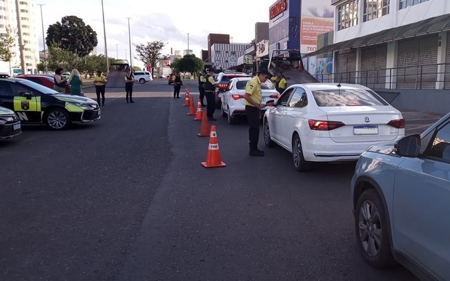 Balanço do feriadão: operações do Detran-DF registram 49 motoristas alcoolizados Balanço do feriadão: operações do Detran-DF registram 49 motoristas alcoolizados