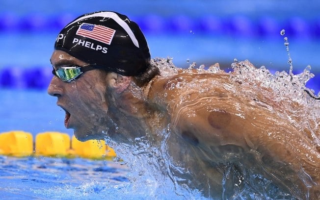 Michael Phelps, dos EUA, compete nos 200m borboleta nos Jogos do Rio em 9 de agosto de 2016