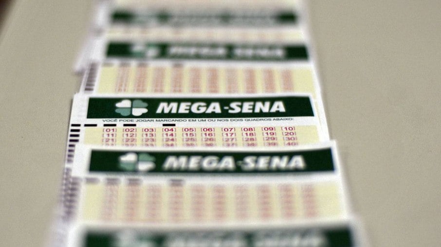 O concurso 2.519 da Mega-Sena, realizado nesta terça-feira (13) no Espaço Loterias da Caixa em São Paulo, não teve acertadores das seis dezenas. Os números sorteados foram: 03 - 08 - 20 - 36 - 38 - 57.