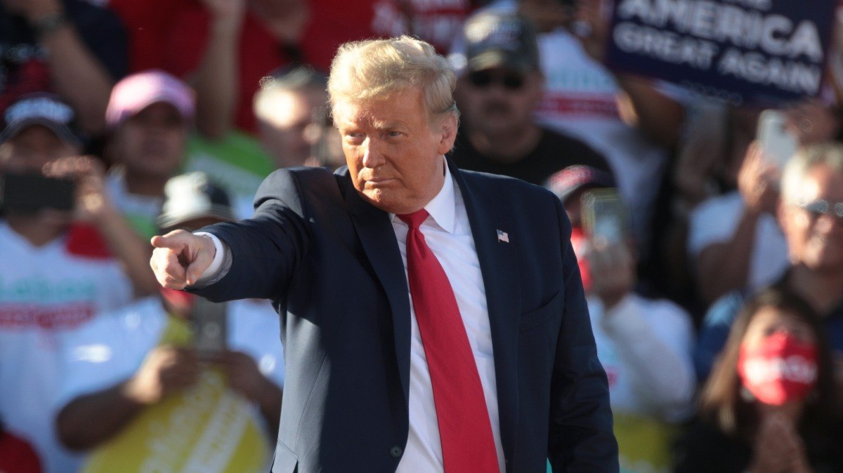 Emissoras%20de%20TV%20suspendem%20cobertura%20conjunta%20de%20Trump