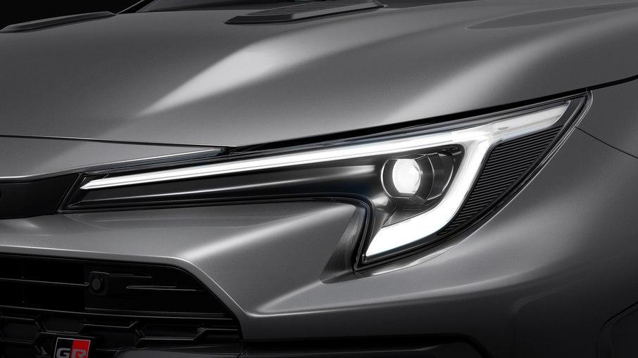 Dianteira do novo GR Corolla recebeu ajustes no visual e nas entradas de ar Dianteira do novo GR Corolla recebeu ajustes no visual e nas entradas de ar