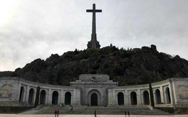 Múmia do ditador Franco foi retirado do Vale dos Caídos, monumento histórico espanhol
