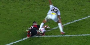 Jardim abre o jogo sobre pênalti polêmico: "Mudou a partida"