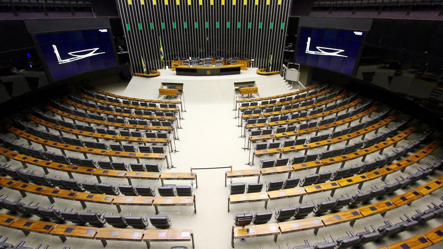 Câmara dos Deputados retoma votação da PEC da Transição nesta quarta-feira