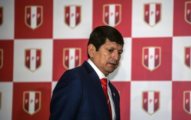 O presidente da Federação Peruana de Futebol, Agustín Lozano