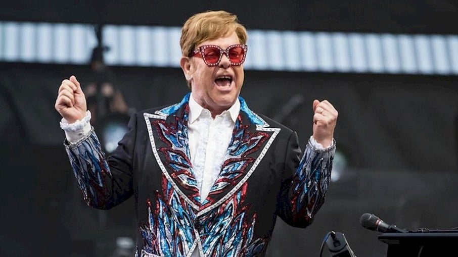 Elton John já pensa em fazer shows após turnê de despedida
