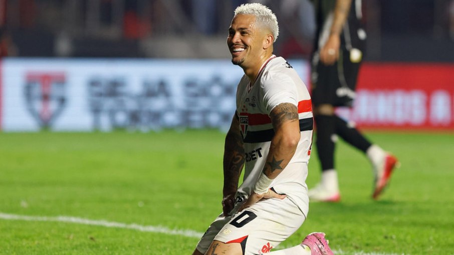 Em jejum de gols, Luciano salvou São Paulo contra Leão há 5 anos