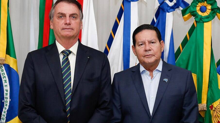 Julgamento da chapa Bolsonaro-Mourão será recado de TSE contra disparos em massa