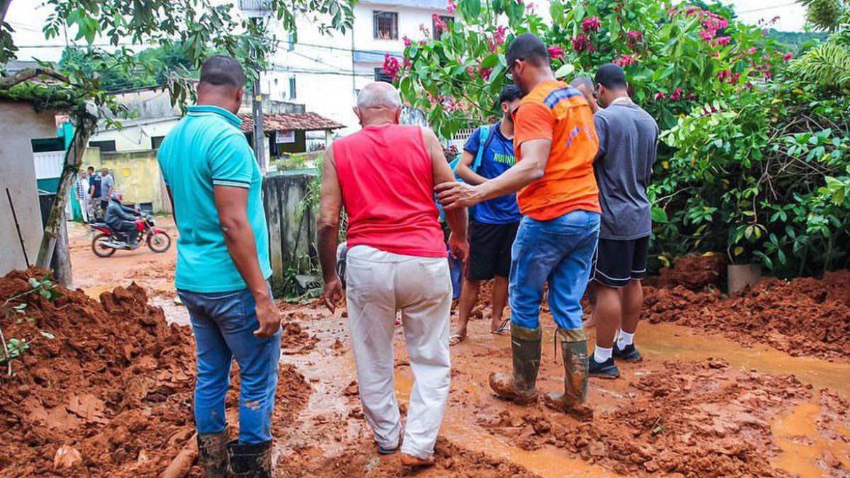 Dados mais recentes contabilizam, em todo o estado, 75 pessoas desabrigadas, 7.591 pessoas desalojadas e 9.348 pessoas afetadas em decorrência dos efeitos diretos dos temporais, registrados desde o dia 21 deste mês.