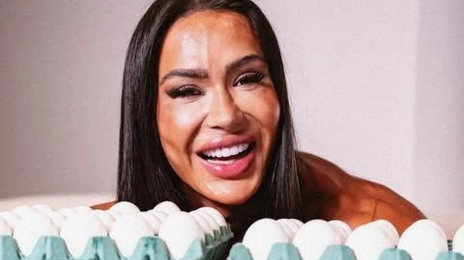 Gracyanne Barbosa lança marca de ovos após virar meme no BBB
