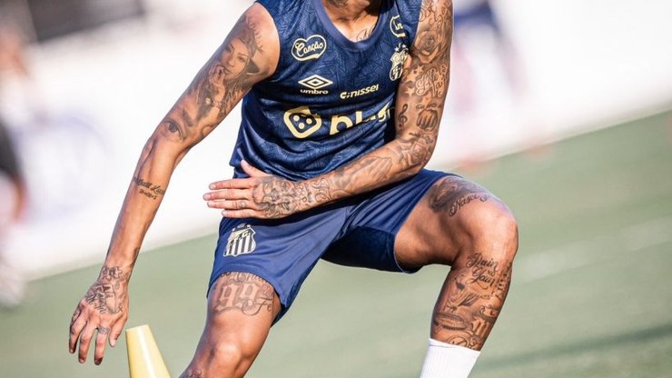 Neymar retorna aos treinos em busca da semifinal do Campeonato Paulista