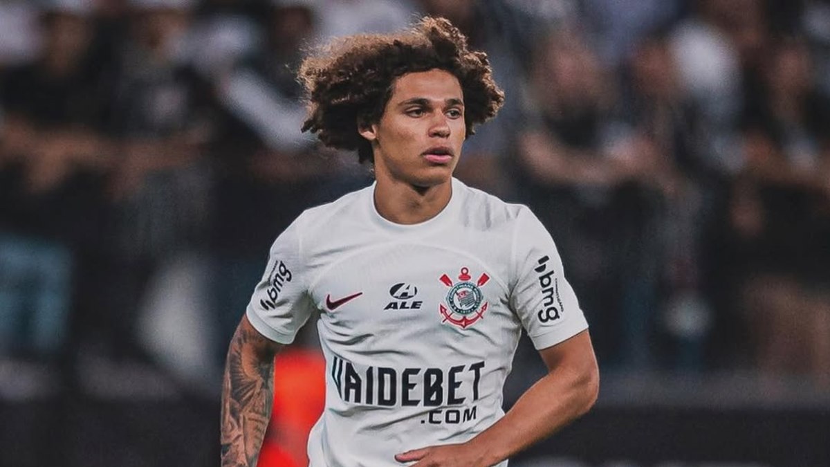Ex-Corinthians, Guilherme Biro abre o jogo sobre salários atrasados e Luxa
