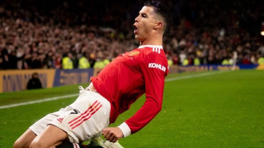 Cristiano Ronaldo repete gesto de Jade Picon em jogo do Manchester United