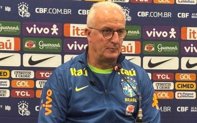 Dorival durante a coletiva de imprensa desta quinta-feira (5), em Curitiba 