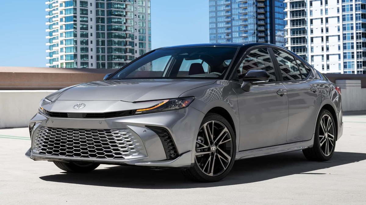 Toyota fará recall de 55 mil híbridos por risco de incêndio