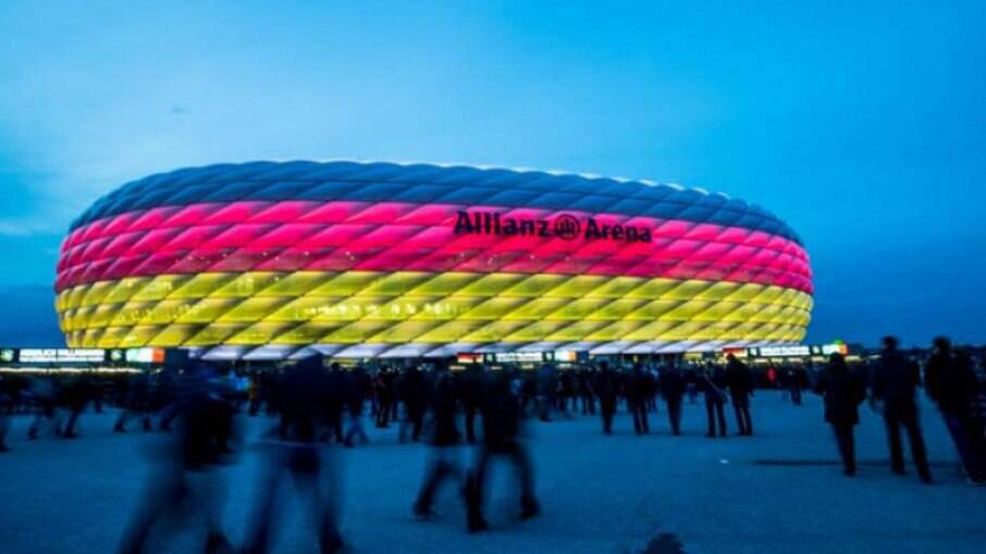 Uefa proíbe iluminação nas cores do arco-íris na Allianz Arena