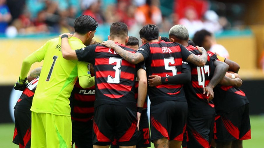 Torcida preocupada com possível desmanche no Flamengo Torcida preocupada com possível desmanche no Flamengo