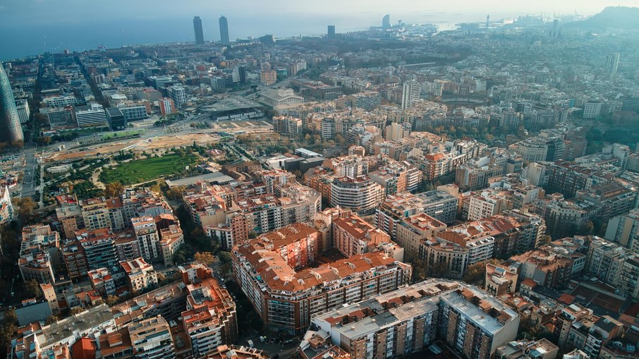 Moradores de Barcelona protestam contra turismo excessivo Moradores de Barcelona protestam contra turismo excessivo