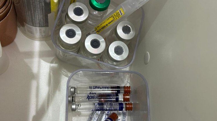 Botox vencido e irregularidades fecham clínica de estética