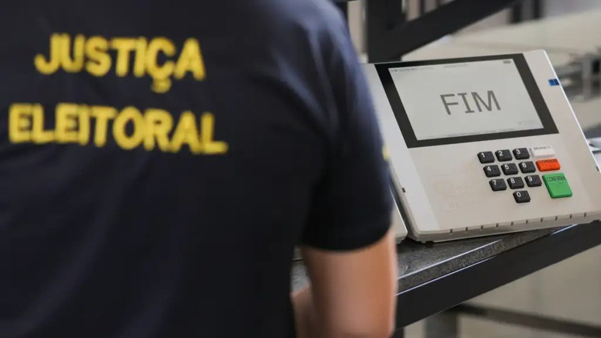 Lula x Flávio: pesquisas apertadas e ações no TSE marcam 2º turno - Foto