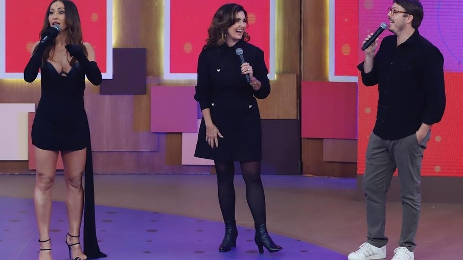 Sabrina Sato, Fátima Bernardes e Fábio Porchat em evento da Globo voltado ao mercado publicitário