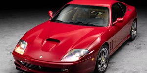 Ferrari de Jordan que inspirou tênis é leiloada por R$ 14 milhões
