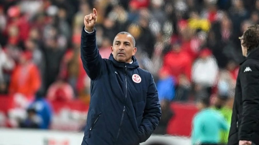 Sabri Lamouchi foi demitido da Tunísia após estreia na Copa do Mundo