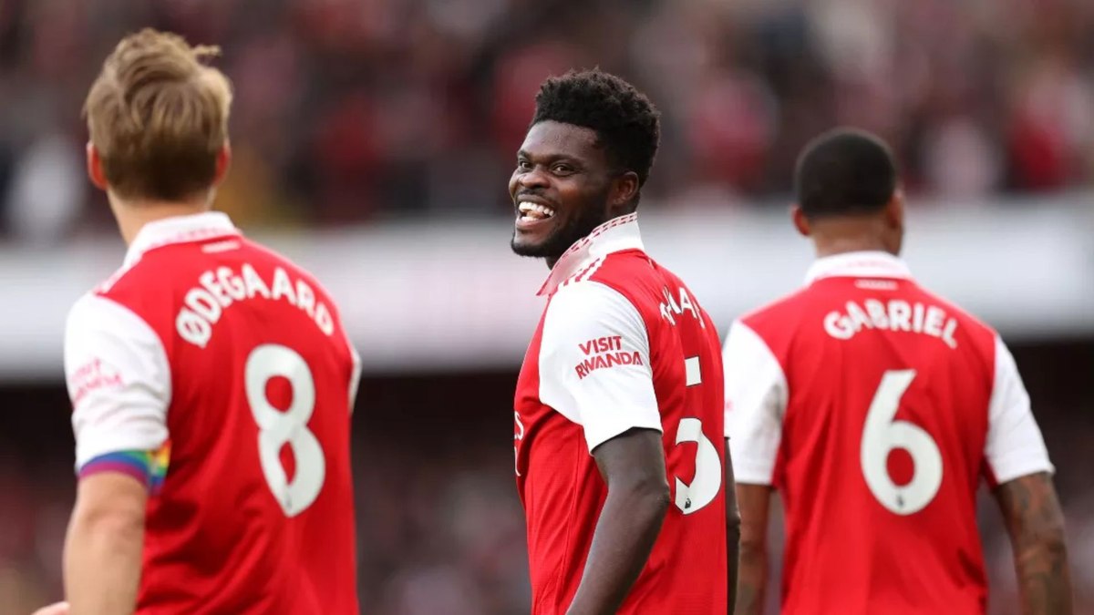Thomas Partey, ex-Arsenal, é indiciado por estupro e assédio no Reino Unido