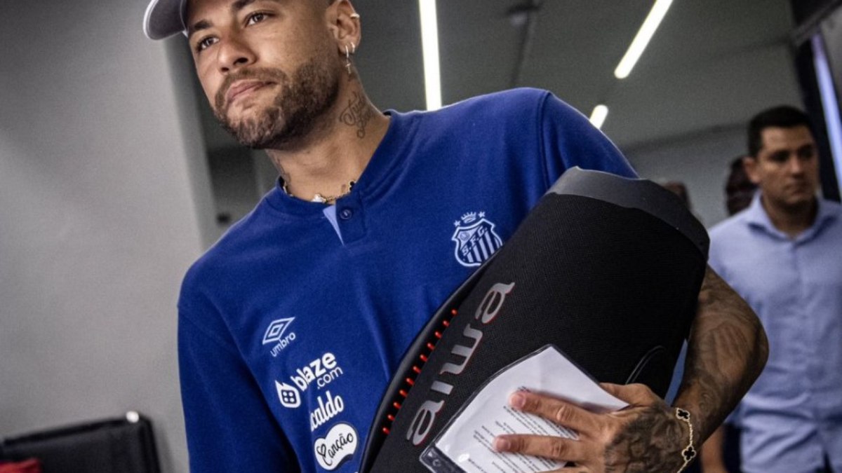 Caixa de som utilizada por Neymar custa menos do que modelos concorrentes também conhecidos no mercado