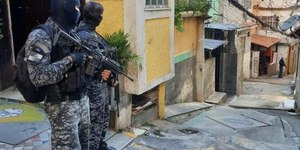 PF apreende 100 kg de droga que iriam para o Complexo do Alemão