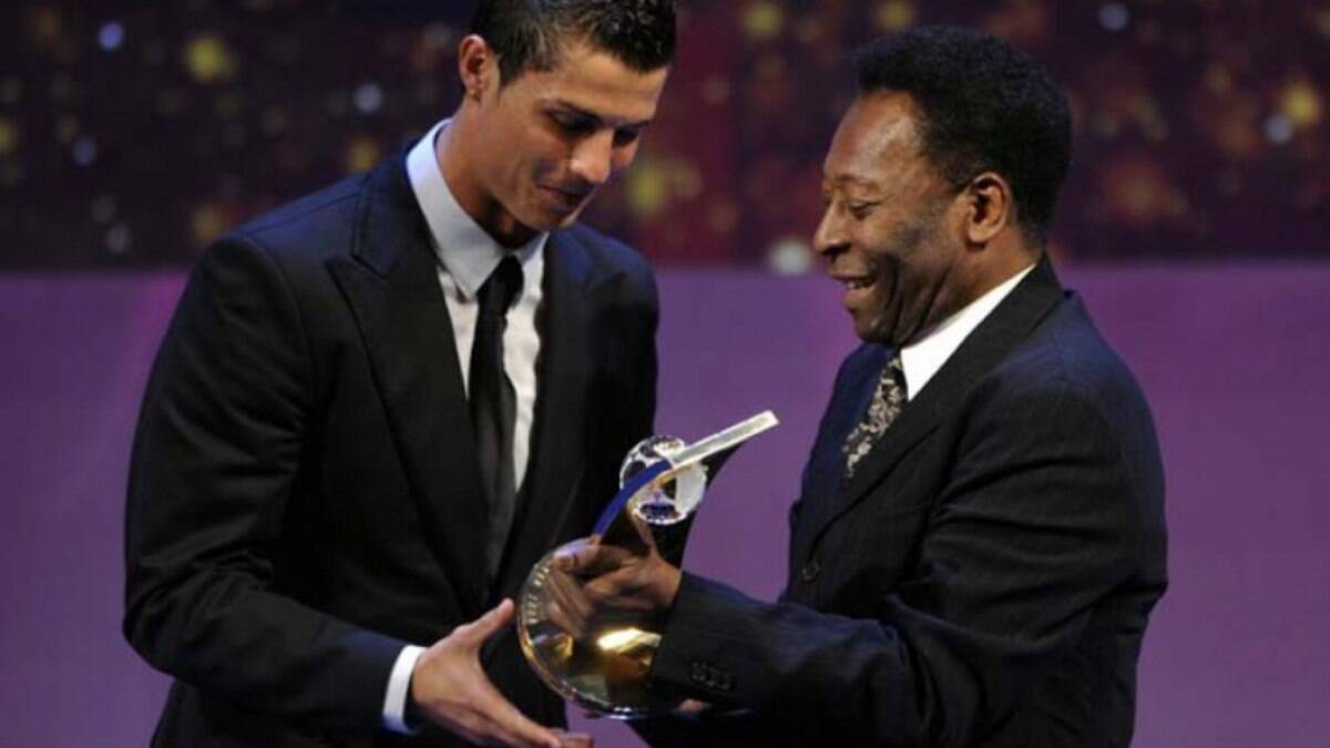 Cristiano Ronaldo agradece Pelé após recorde e reconhecimento do