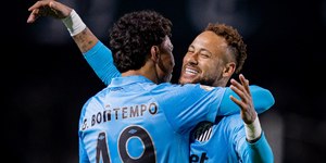 Neymar rebate torcedores do Coxa após provocação sobre ida à Copa