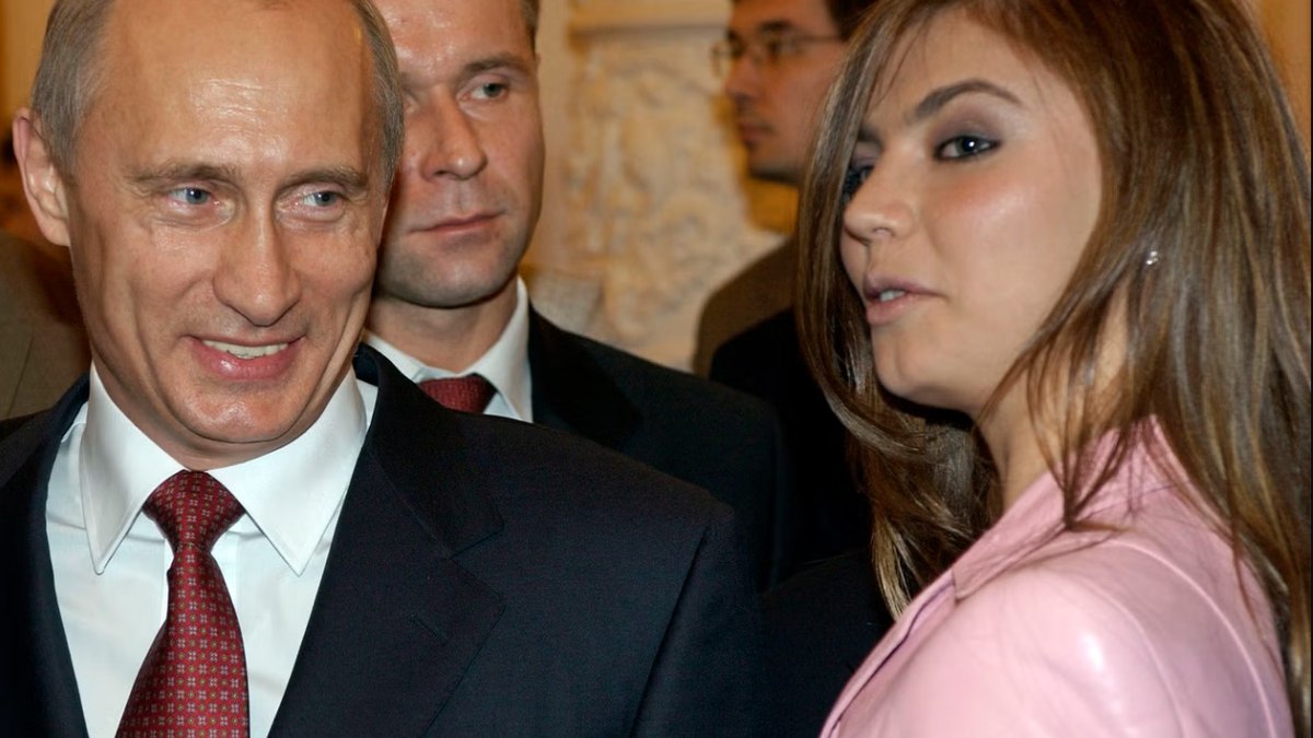 Vladimir Putin e Alina Kabaeva, em foto de 2004