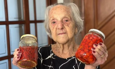 Aos 101 anos, vovó encanta web com receitas afetivas