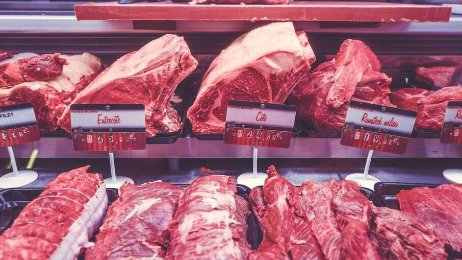 China suspendeu importação de carnes brasileiras após dois casos de Vaca Louca