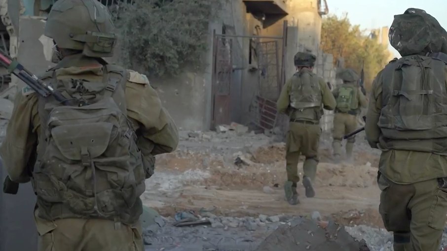Israel divulga novas imagens das Forças de Defesa na Faixa de Gaza, durante incursões terrestres