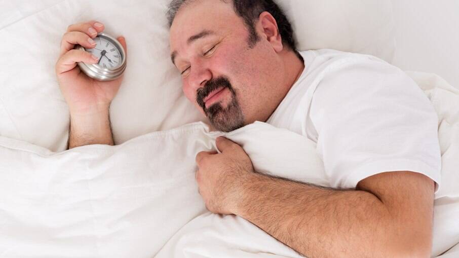 Dormir pouco favorece a obesidade, diz especialista
