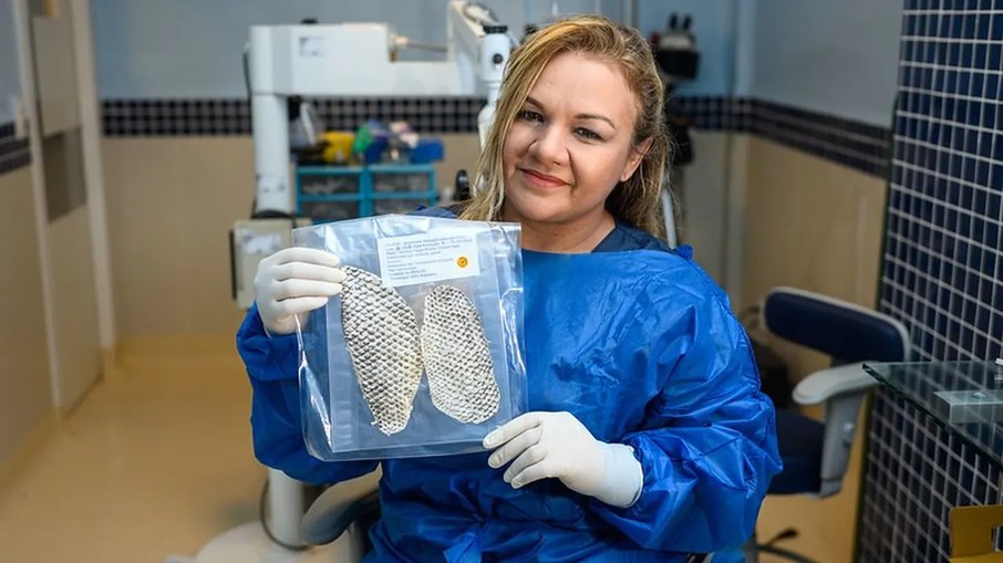 Técnica com pele de tilápia trata olhos de cães e pode chegar a humanos Técnica com pele de tilápia trata olhos de cães e pode chegar a humanos