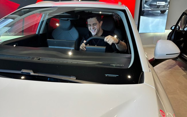 Influenciador Eldo Gomes apresenta conteúdo sobre carros