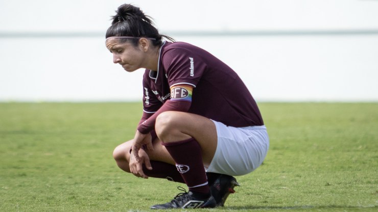 Desfalque: com lesão, Luana está fora da temporada da Ferroviária