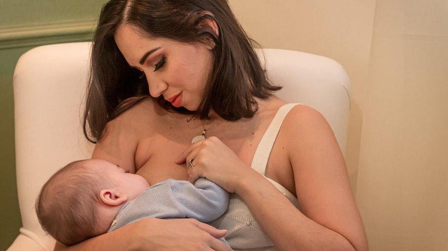 O leite humano é o alimento ideal para bebês recém-nascidos e prematuros