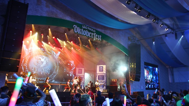 São Paulo Oktoberfest traz tributos a ícones do rock