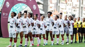 Vit%C3%B3ria%20Feminino%20encerra%20temporada%20e%20mira%20novos%20desafios