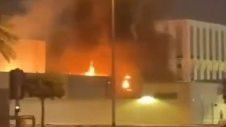 Drone atinge consulado dos Estados Unidos em Dubai