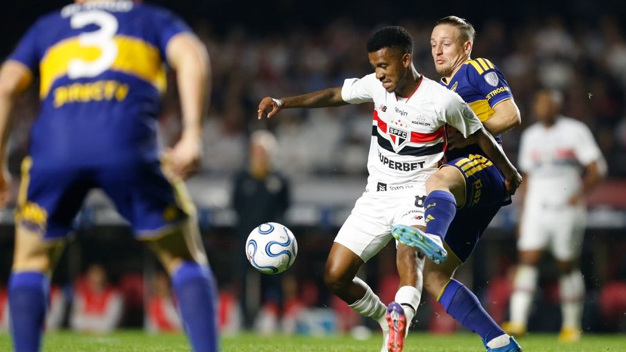 Imprensa argentina provoca São Paulo após classificação e diz que Boca é 'pai do Morumbi' Imprensa argentina provoca São Paulo após classificação e diz que Boca é 'pai do Morumbi'