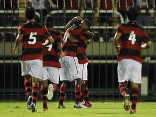 Dorival vê fim da desconfiança e aproveita folga em semana decisiva