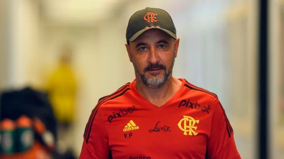 Declarações não caem bem, e Vítor Pereira fica pressionado no Flamengo
